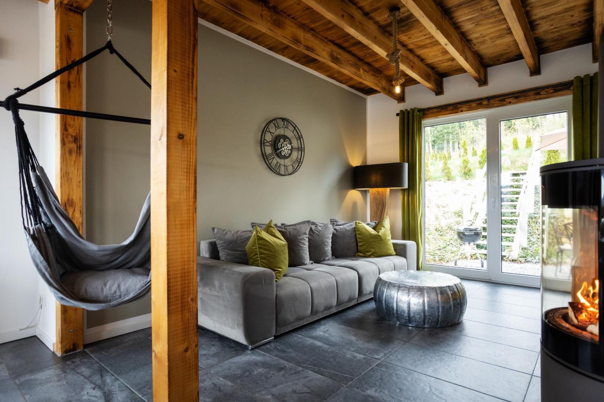 Sauerland Chalets - "Die Chalets Am Bergelchen" Винтерберг Екстериор снимка