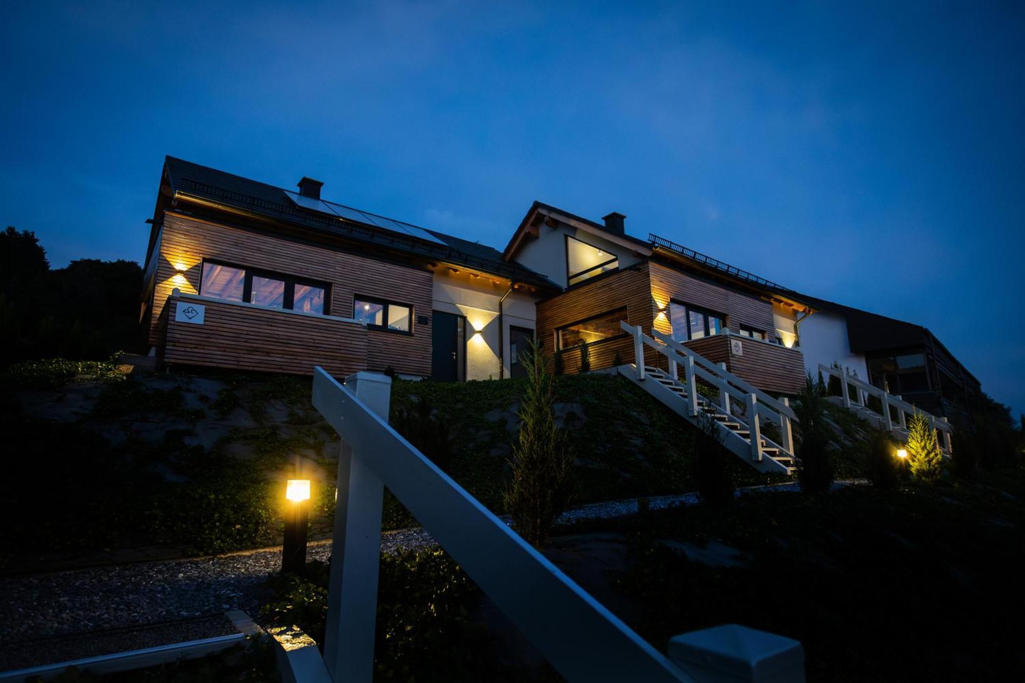 Sauerland Chalets - "Die Chalets Am Bergelchen" Винтерберг Екстериор снимка
