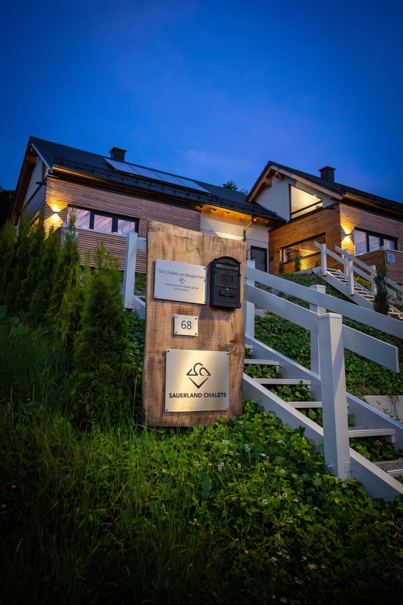 Sauerland Chalets - "Die Chalets Am Bergelchen" Винтерберг Екстериор снимка